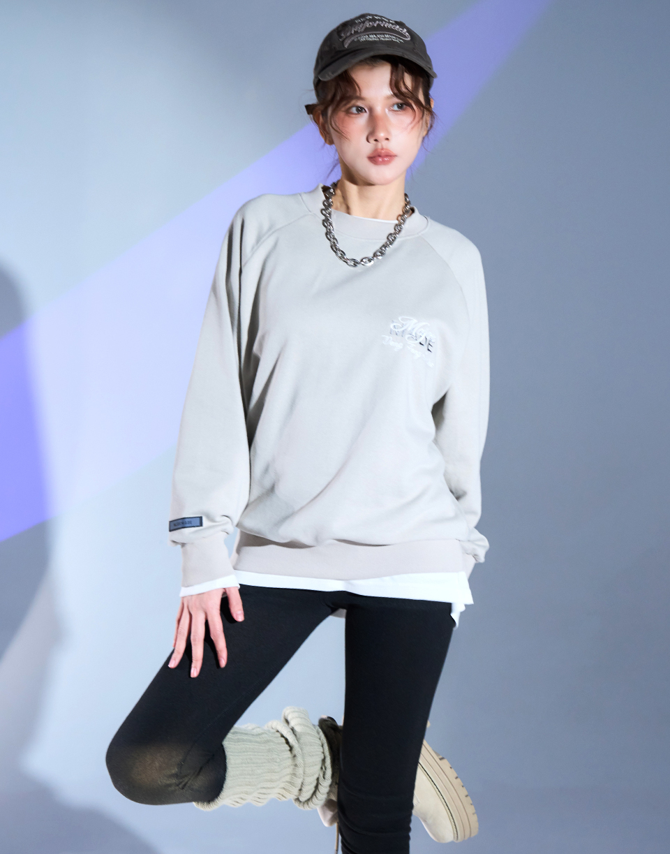 雙色字刺繡交疊大學T