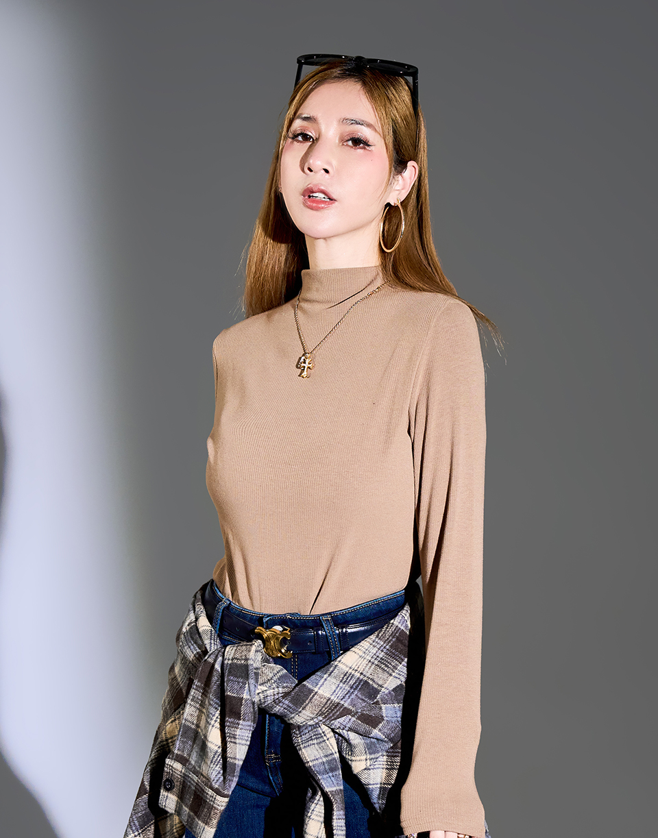 半高領彈力打底長袖上衣