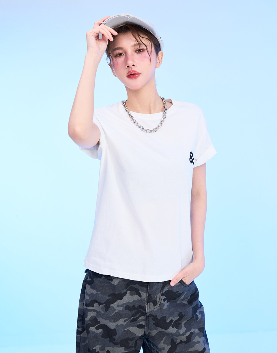 刺繡品牌符號短T