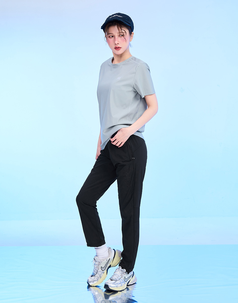 弧形剪裁登峰面膜縮口褲