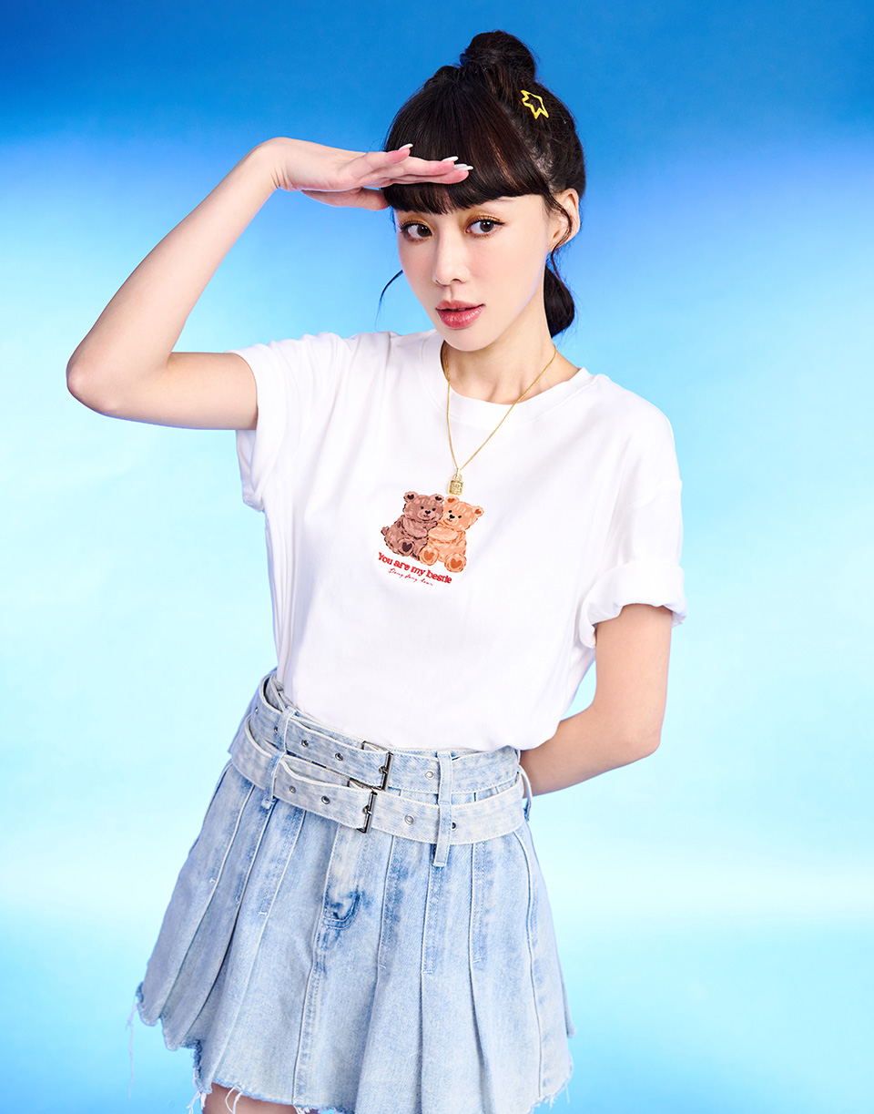 水彩風抱抱小熊彈力短T
