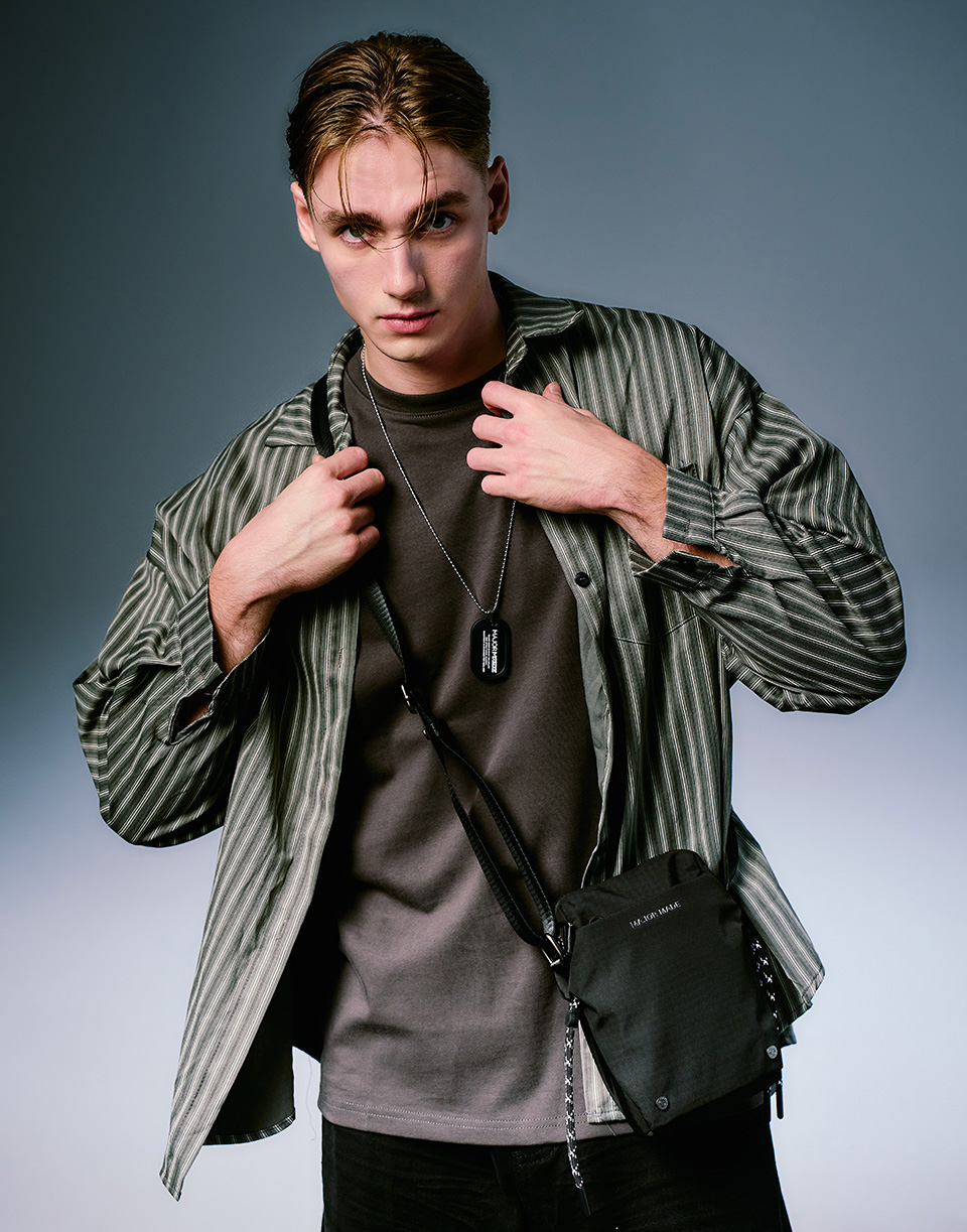 日常側邊拉繩斜垮側背包